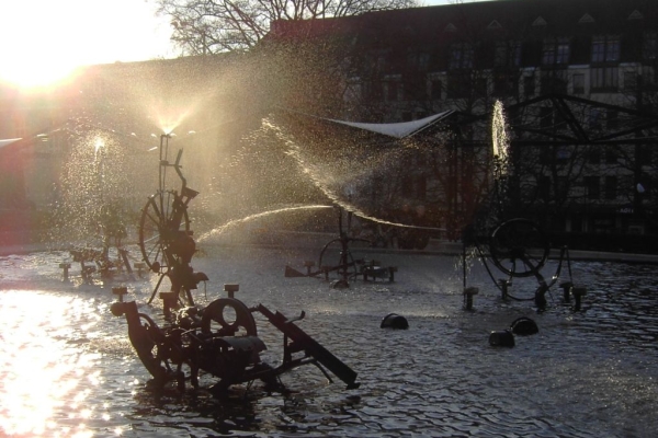 Tinguelybrunnen