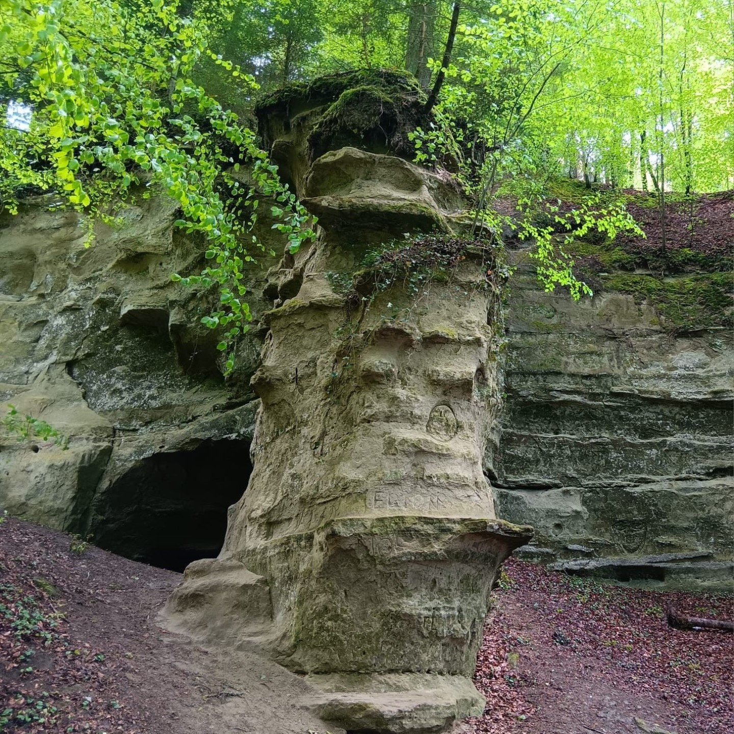 06_Kleine Sandsteeinhöhle