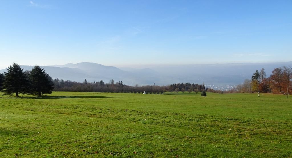 Fernsicht auf Laufentaler Blauen und die Vogesen