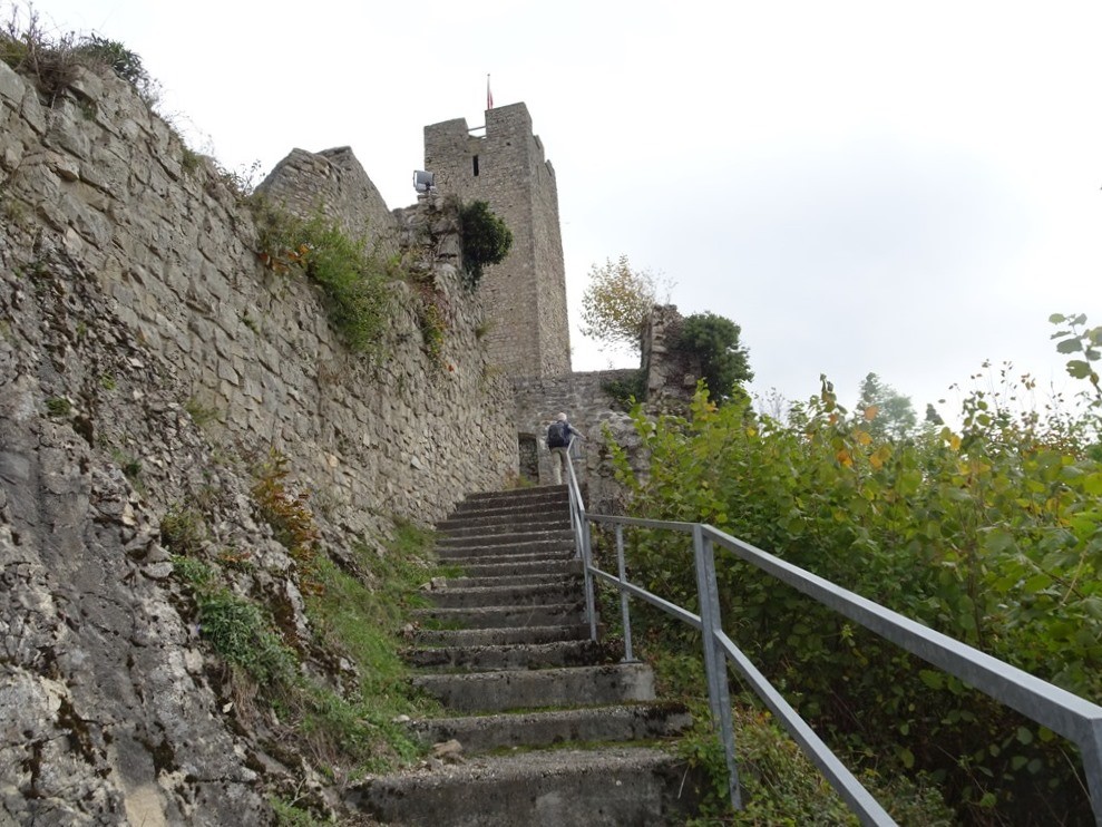 Burgruine Waldenburg